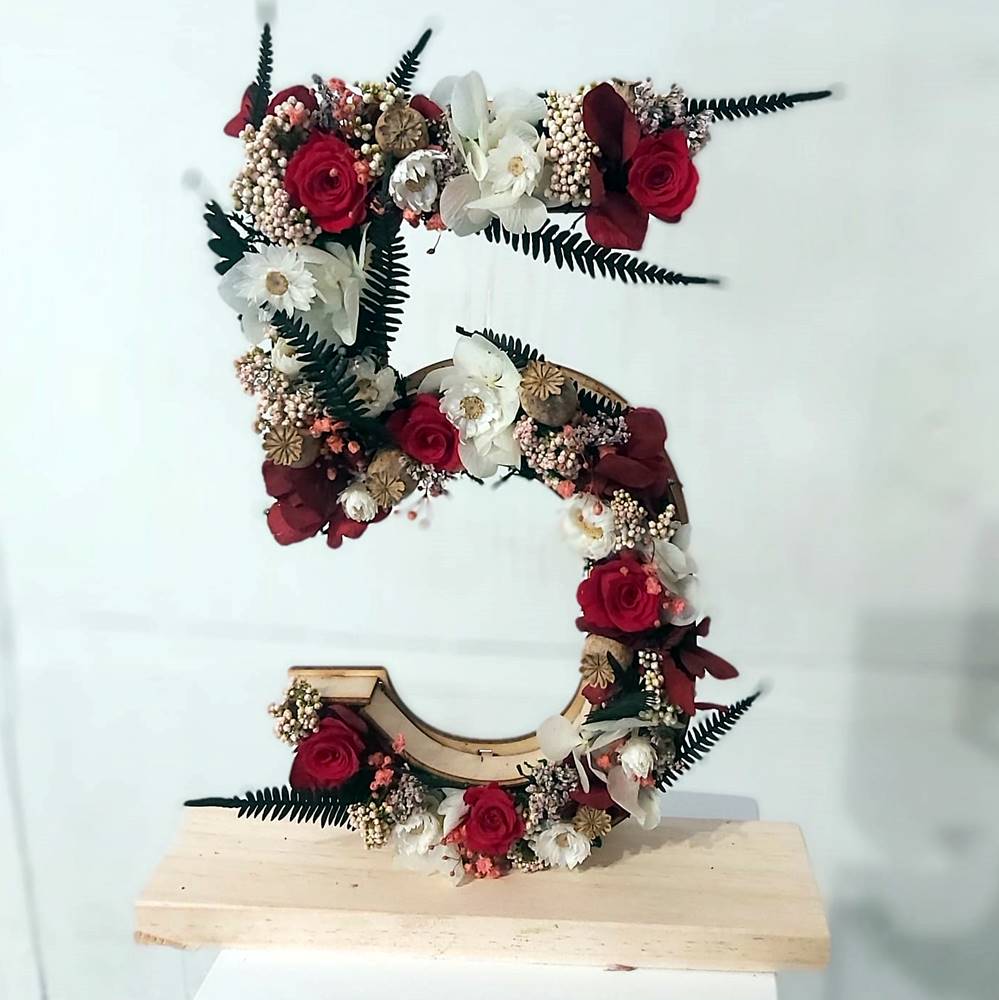 Letras de flores preservadas - Imagen 3